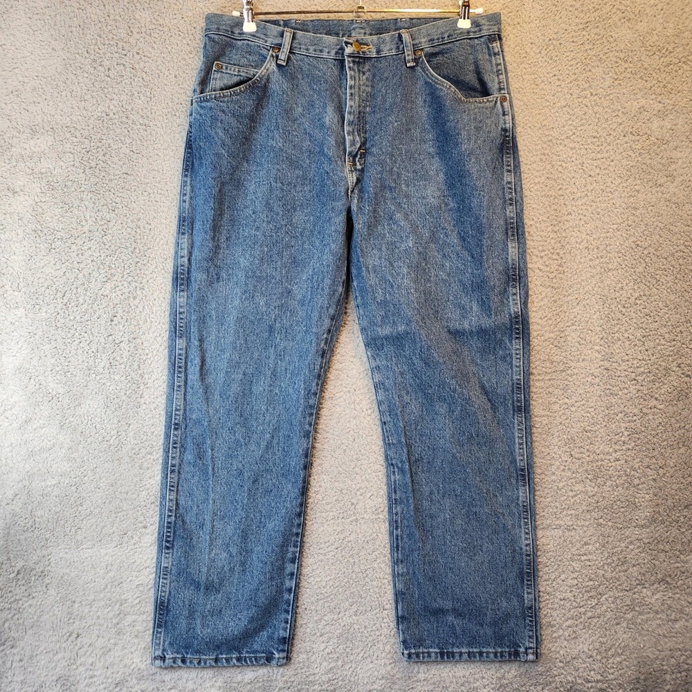 Wrangler Jeans Mens 38x29 (Fit 37x29.5) Straight Leg Medium Wash Cotton
